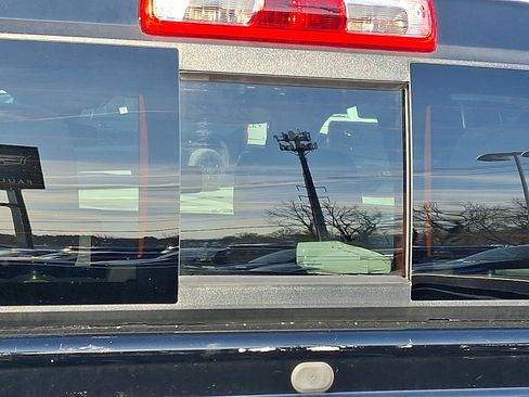 Certified 2024 Chevrolet Colorado W/T w/ Safety Package image 28