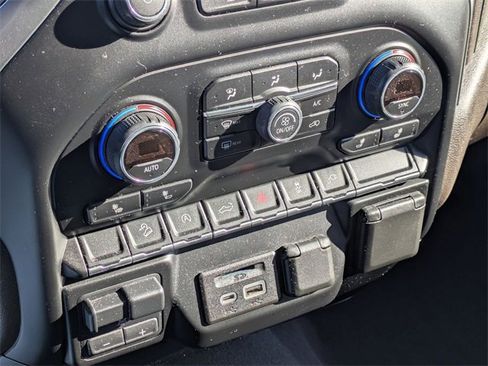 Used 2019 Chevrolet Silverado 1500 LT w/ All-Star Edition image 20