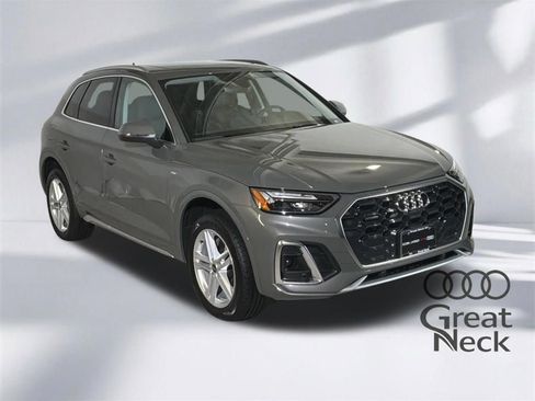 Used 2024 Audi Q5 e Premium Plus AWD/4WD image 11