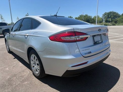 Used 2019 Ford Fusion S FWD image 10