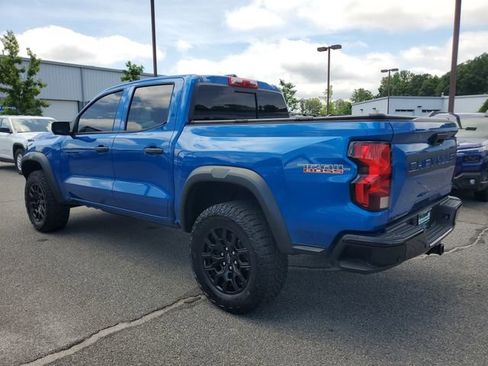 Used 2023 Chevrolet Colorado Trail Boss w/ Technology Package AWD/4WD image 4