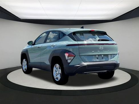 New 2026 Hyundai Kona SE image 5