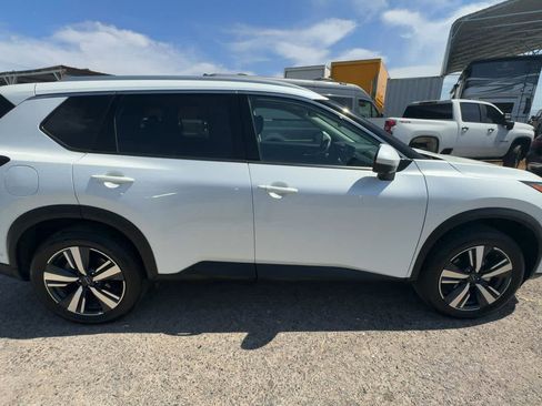 Used 2026 Nissan Rogue SL AWD/4WD image 3