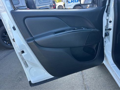 Used 2020 RAM ProMaster City Tradesman image 14