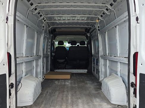 Used 2023 RAM ProMaster 2500 FWD image 6