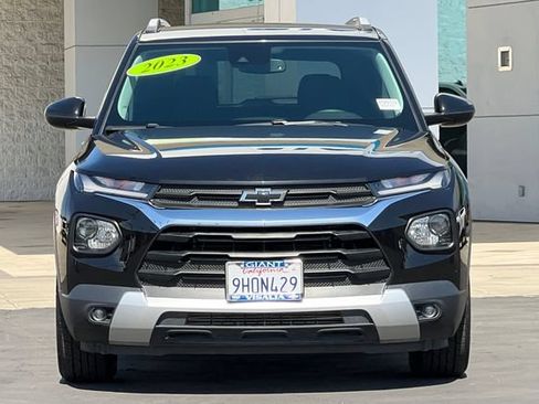 Used 2023 Chevrolet TrailBlazer LT w/ Convenience Package FWD image 9