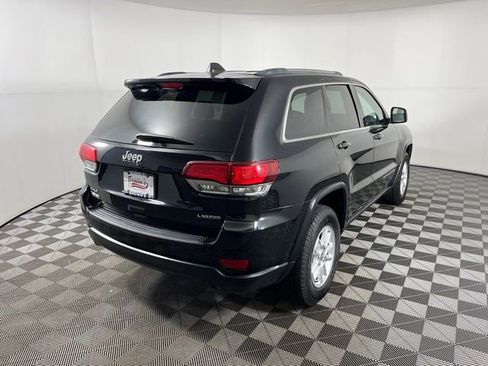 Used 2020 Jeep Grand Cherokee Laredo AWD/4WD image 5