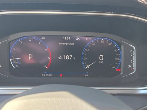 New 2026 Volkswagen Taos SEL image 17