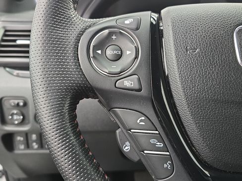 Used 2021 Honda Ridgeline Black Edition image 16