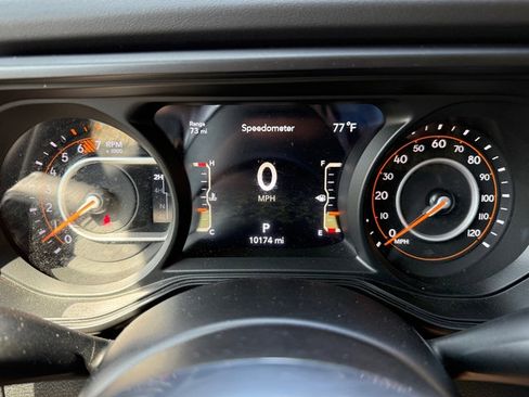 Used 2024 Jeep Wrangler Sahara w/ Safety Group image 19