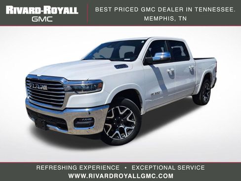 Used 2025 RAM 1500 Laramie AWD/4WD image 1