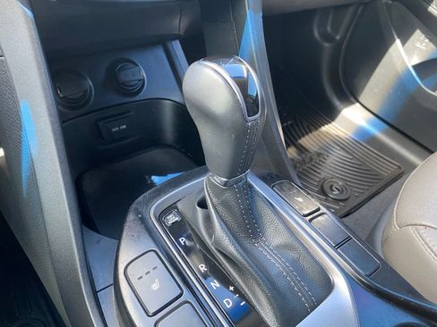 Used 2014 Hyundai Santa Fe GLS w/ Premium Package 05 image 17