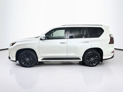 Used 2023 Lexus GX 460 Premium w/ Accessory Package AWD/4WD image 4