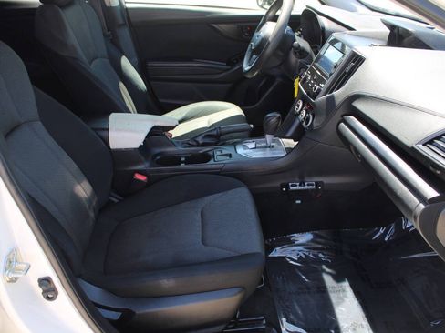 Used 2021 Subaru Crosstrek 2.0i AWD/4WD image 12