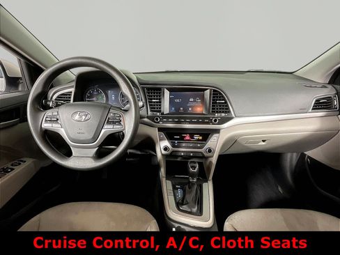 Used 2018 Hyundai Elantra SEL FWD image 7