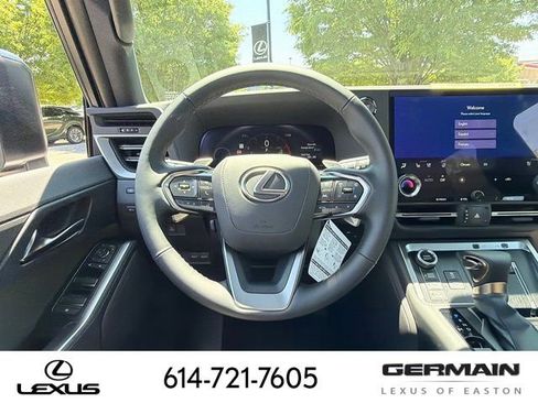 New 2026 Lexus GX 550 AWD/4WD image 18