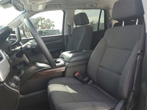 Used 2017 GMC Yukon SLE w/ Convenience Package image 19