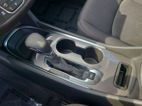 Used 2025 Chevrolet Malibu LT image 34