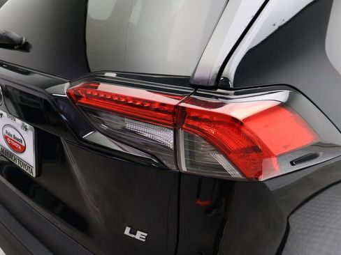 Certified 2020 Toyota RAV4 LE image 9
