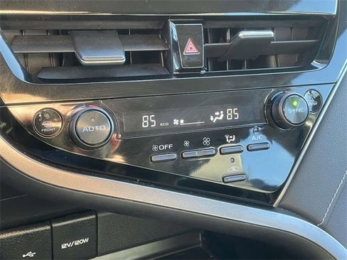Used 2024 Toyota Camry SE image 25