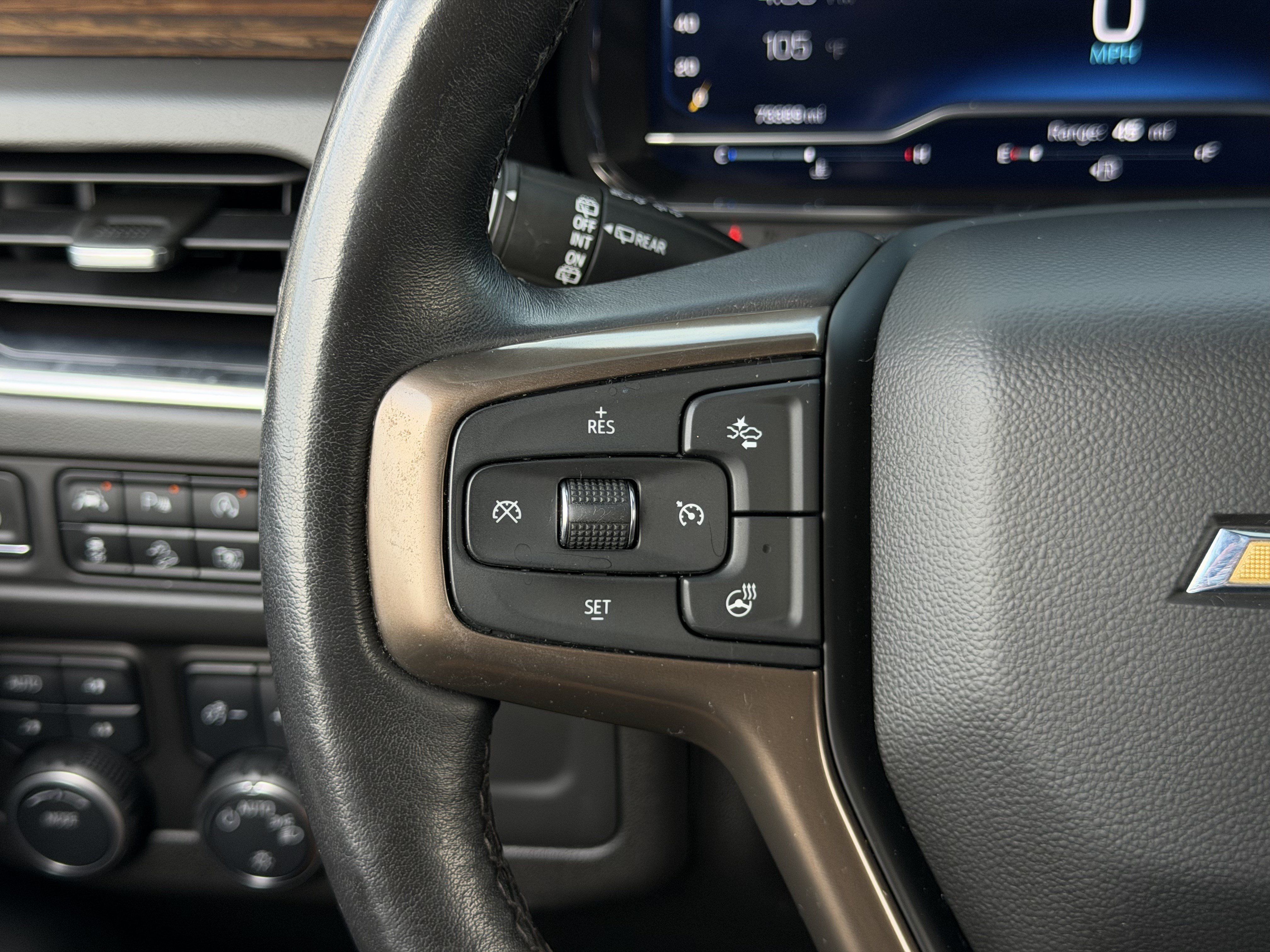 Used 2022 Chevrolet Suburban High Country AWD/4WD image 18