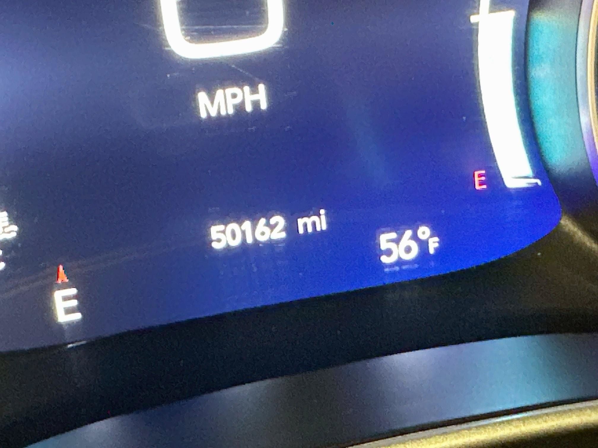 Used 2023 Chrysler Pacifica Touring-L FWD image 19