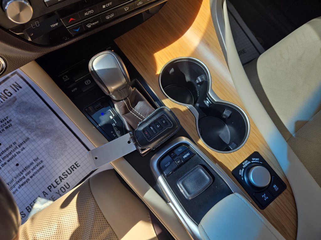 Used 2018 Lexus RX 350L AWD image 24