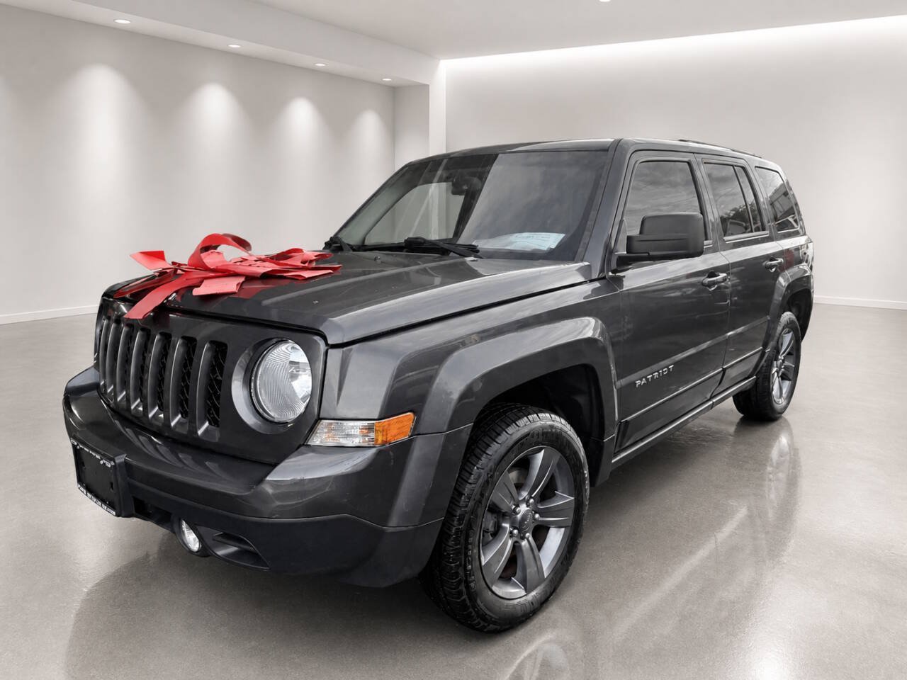Used 2015 Jeep Patriot High Altitude AWD/4WD image 1