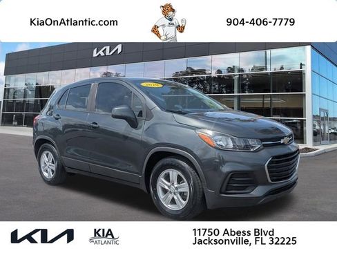 Used 2020 Chevrolet Trax LS image 1