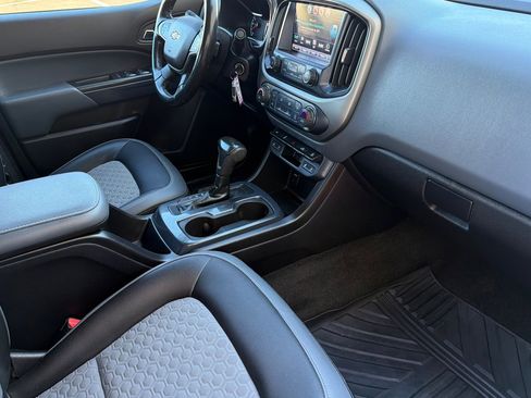 Used 2017 Chevrolet Colorado Z71 image 15