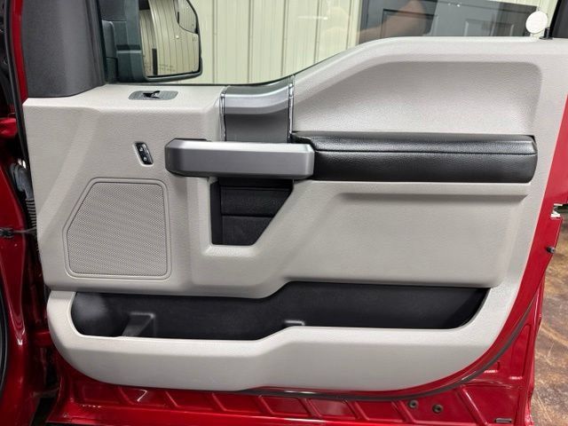 Used 2019 Ford F150 XLT w/ Equipment Group 302A Luxury AWD/4WD image 25