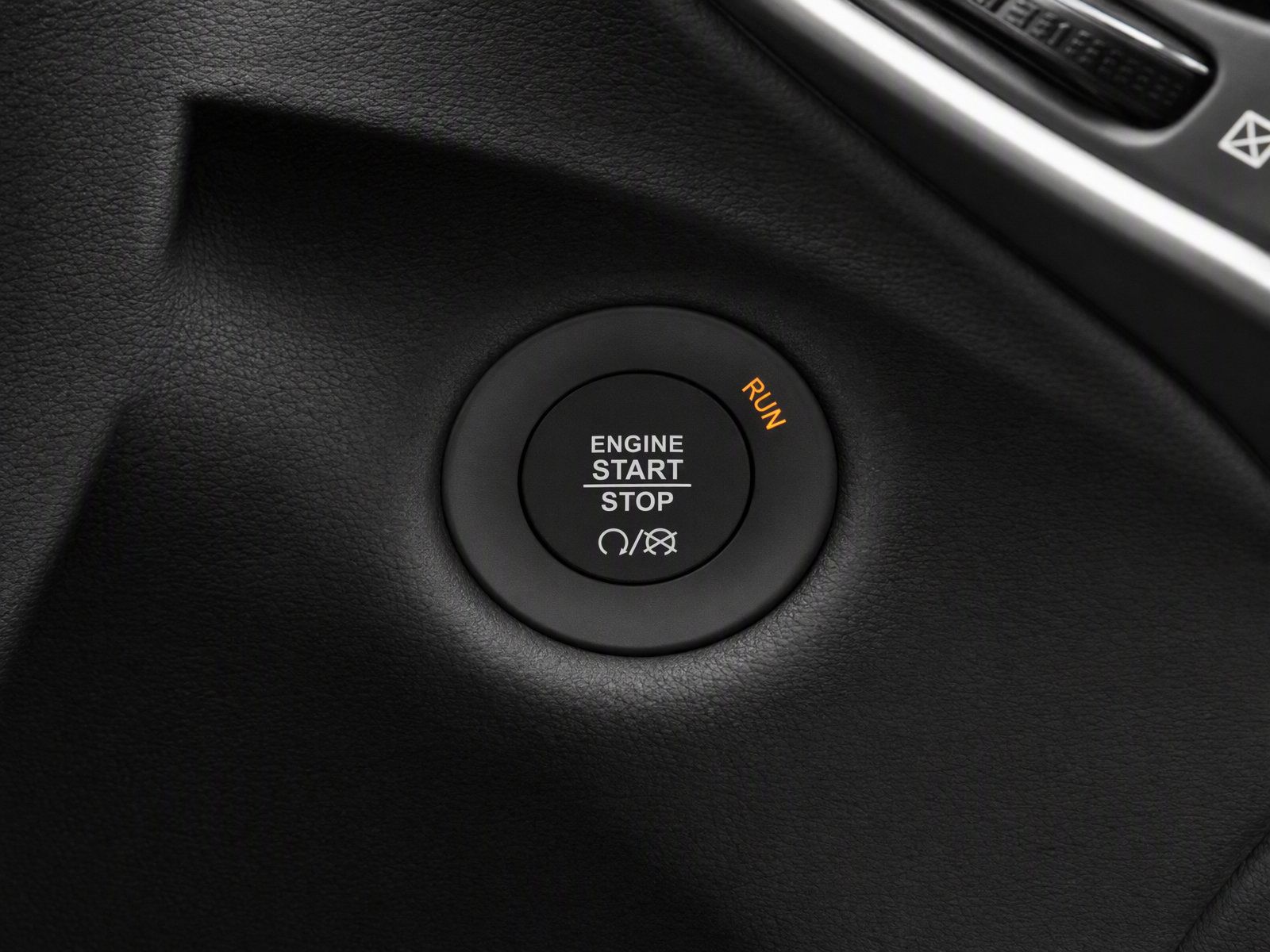 Used 2023 Jeep Cherokee Altitude Lux AWD/4WD image 16
