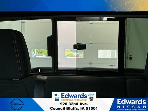Used 2025 Nissan Frontier PRO-4X AWD/4WD image 32