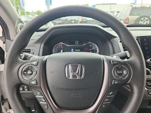 Certified 2023 Honda Ridgeline Sport image 18