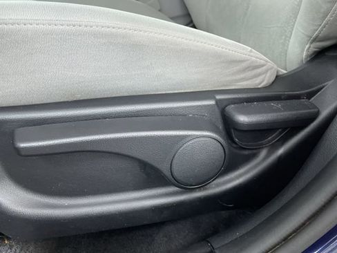 Used 2010 Hyundai Elantra GLS image 33