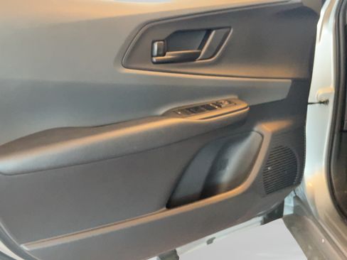 Certified 2025 Toyota Prius LE FWD image 22