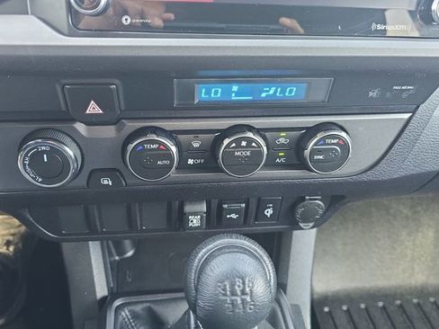 Used 2023 Toyota Tacoma TRD Off-Road image 23