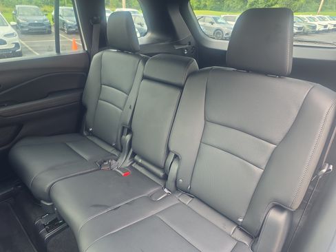Used 2023 Honda Passport EX-L image 18