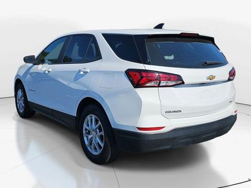 Used 2023 Chevrolet Equinox LS w/ LS Convenience Package AWD/4WD image 5