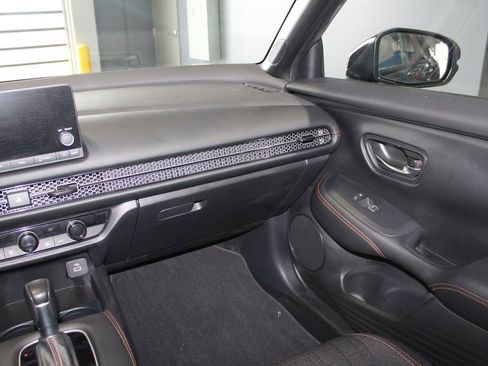 Used 2024 Honda HR-V Sport image 23