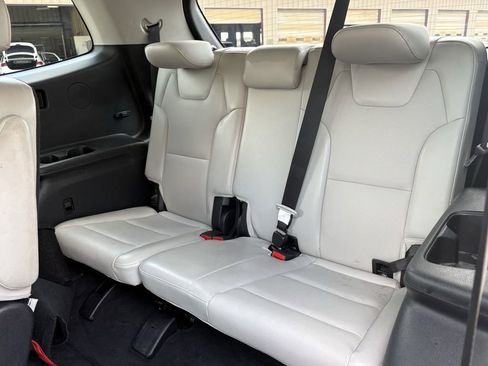 Used 2020 Kia Telluride S image 24