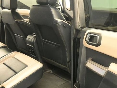 Certified 2022 Ford Bronco Wildtrak AWD/4WD image 17