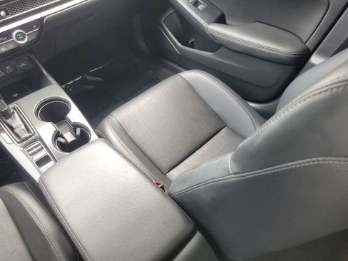 Used 2024 Honda Civic Touring image 15