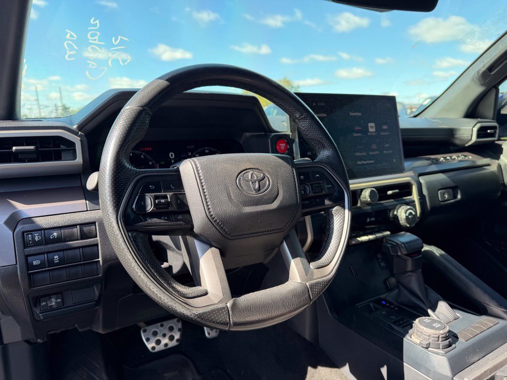 Used 2024 Toyota Tacoma TRD Sport AWD/4WD image 14