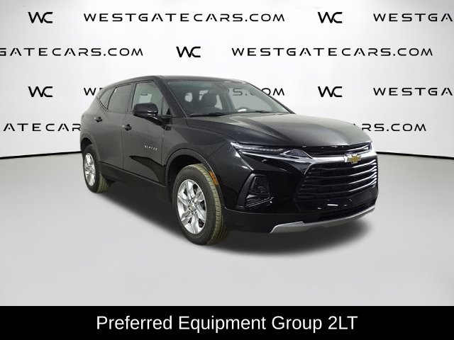 Used 2022 Chevrolet Blazer LT FWD image 2