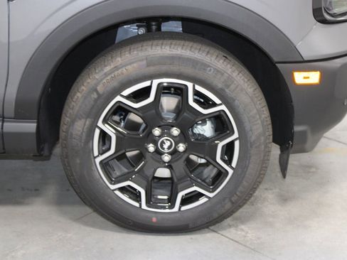 New 2025 Ford Bronco Sport Outer Banks w/ Outer Banks Tech Package+ AWD/4WD image 12