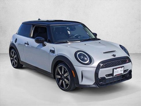 Certified 2023 MINI Cooper S FWD image 3