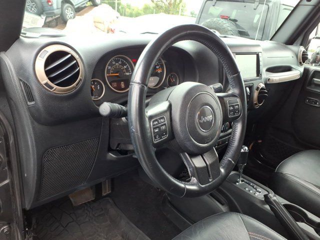 Used 2016 Jeep Wrangler Unlimited Sahara AWD/4WD image 8