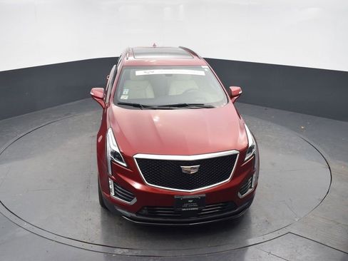 Certified 2023 Cadillac XT5 Sportv w/ Technology Package image 43