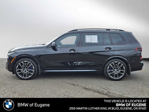 Used 2023 BMW X7 M60i w/ Climate Comfort Package AWD/4WD image 12